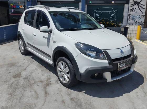 RENAULT SANDERO 1.6 STEPWAY 16V FLEX 4P AUTOMÁTICO RENAULT SANDERO 1.6 STEPWAY 16V FLEX 4P AUTOMÁTICO